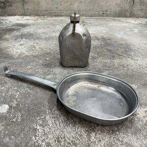 WWII US Army Canteen 1942 AGM Co + Folding Pan Knapp Monarch 1942